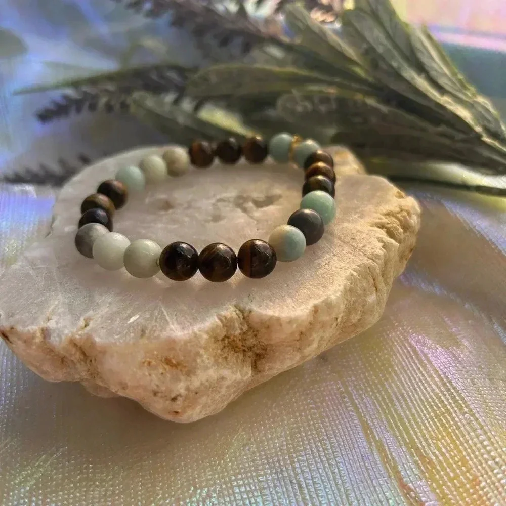 Handmade Amazonite + tiger’s eye Crystal beaded Bracelet 👁️